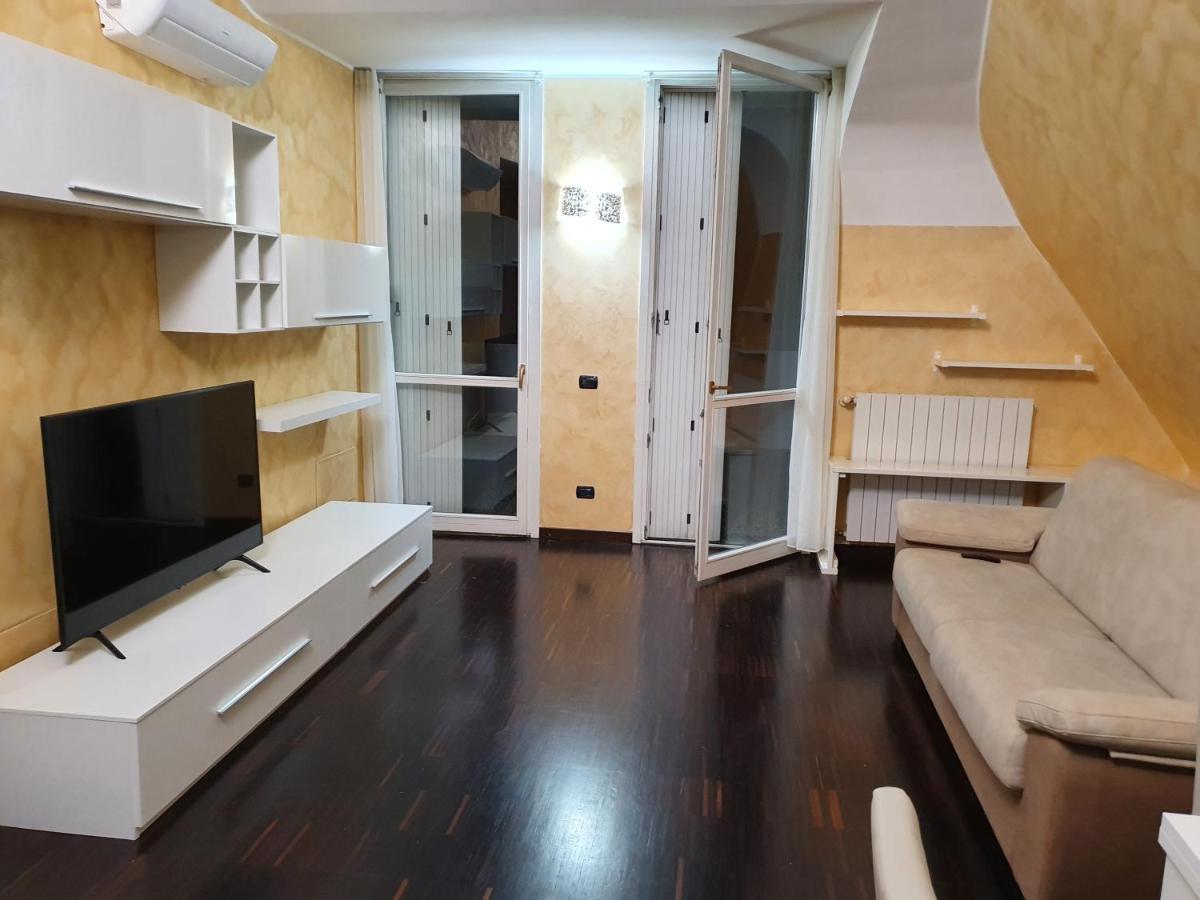 Апартаменты Milano Malpensa Grandi Mansarda Attico Галларате Экстерьер фото